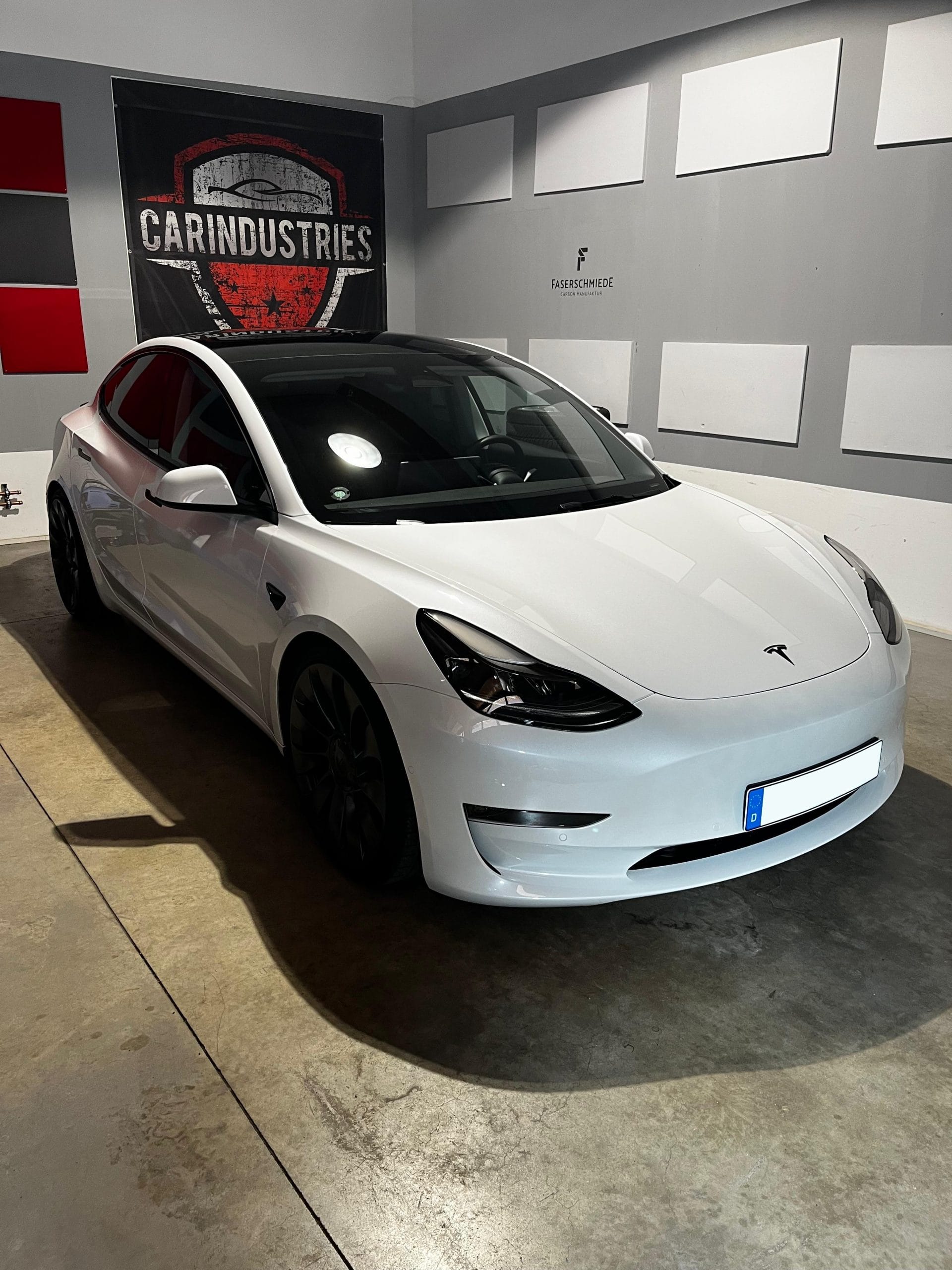 Professionell aufbereitetes Elektrofahrzeug