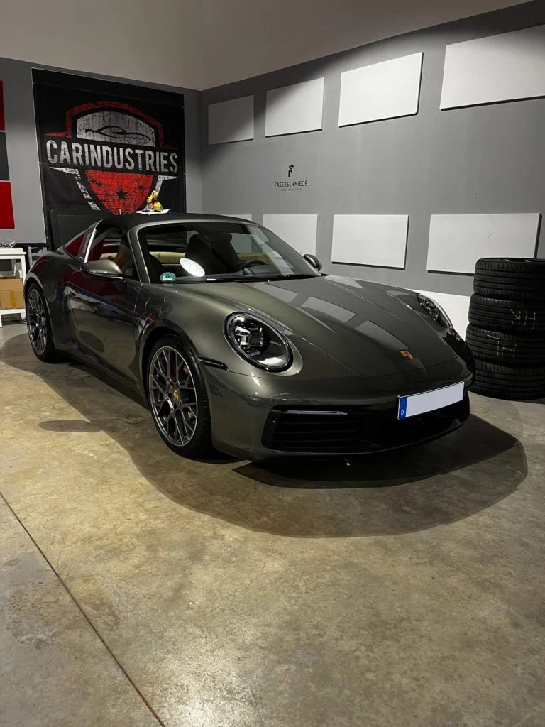 Porsche als Beispiel für Fahrzeugpflege, Lackpflege und Werterhalt