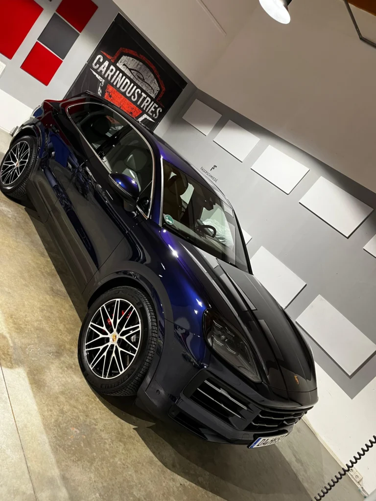 Porsche Cayman als Beispiel für Premium-Fahrzeugpflege