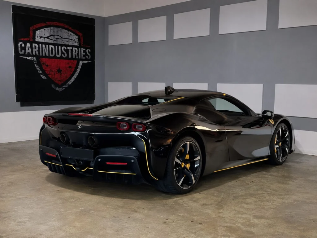 Ferrari SF90 Stradale schwarz aus Bensheim bei CarIndustries nach Detailing und Keramikversiegelung