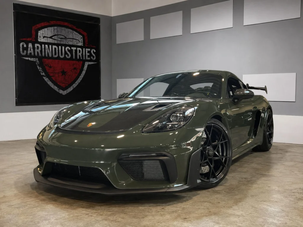 Porsche 718 Cayman GT4 RS aus Bensheim mit Keramikversiegelung bei CarIndustries